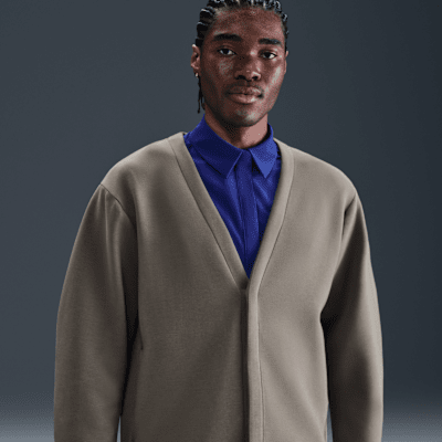Nike 24.7 ImpossiblySoft Men's Cardigan. Nike.com Nike 24.7 ImpossiblySoft Men's Cardigan. Nike.com